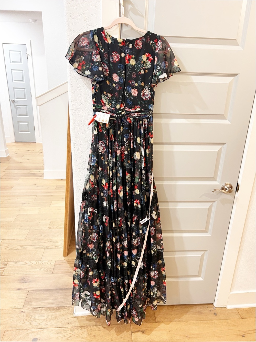 NWT Mac Duggal 67934 Floral Chiffon Flutter Sleeve Gown - Picture 7 of 7